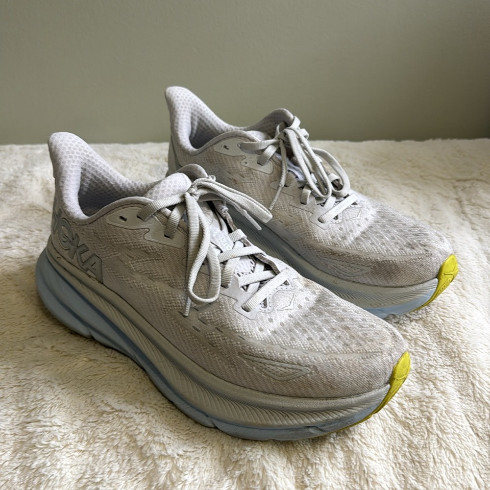 Wmns HOKA Clifton 9 - Picture 2 of 7